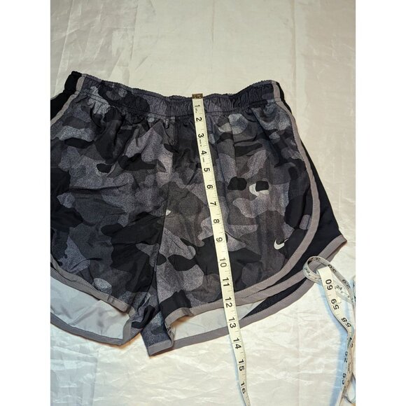 NIKE Dri-Fit Tempo Black And Gray Camo Size Medium Lined Drawstring Athletic - Picture 13 of 15